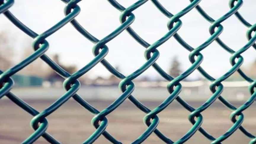 What is fence net or garden fence?